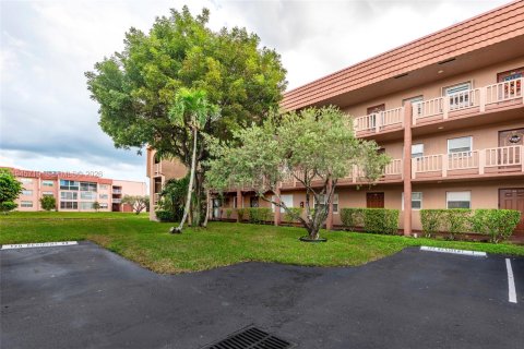 Купить кондоминиум в Санрайз, Флорида 2 спальни, 78.97м2, № 2002054 - фото 13