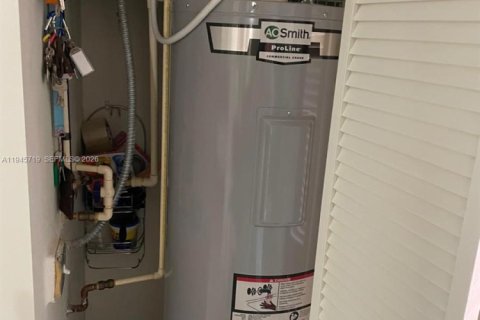 Купить кондоминиум в Санрайз, Флорида 2 спальни, 78.97м2, № 2002054 - фото 18