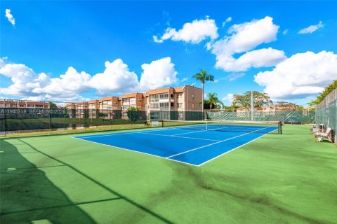 Купить кондоминиум в Санрайз, Флорида 2 спальни, 78.97м2, № 2002054 - фото 17