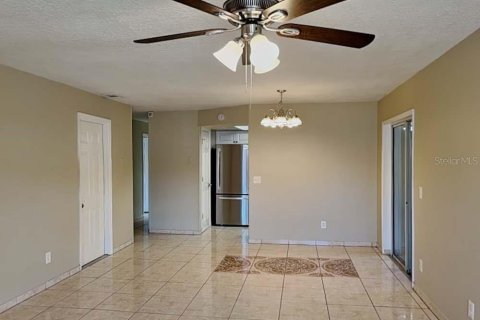House in Kissimmee, Florida 3 bedrooms, 125.23 sq.m. № 1884733 - photo 5