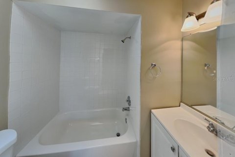 House in Kissimmee, Florida 3 bedrooms, 125.23 sq.m. № 1884733 - photo 8