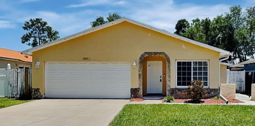 House in Kissimmee, Florida 3 bedrooms, 125.23 sq.m. № 1884733