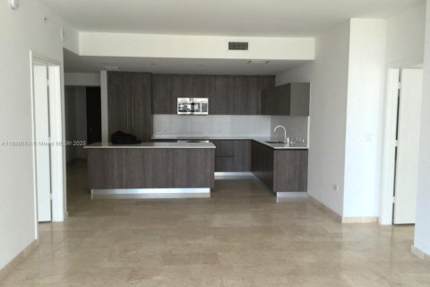 Купить кондоминиум в Майами, Флорида 2 спальни, 127.28м2, № 2036347 - фото 4