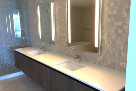 Купить кондоминиум в Майами, Флорида 2 спальни, 127.28м2, № 2036347 - фото 6