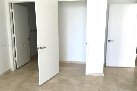 Купить кондоминиум в Майами, Флорида 2 спальни, 127.28м2, № 2036347 - фото 9
