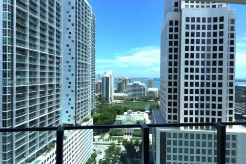 Кондоминиум с 2 спальнями в Майами, Флорида № 2036347