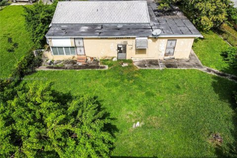 Купить виллу или дом в Майами, Флорида 2 спальни, 130.99м2, № 1972456 - фото 29