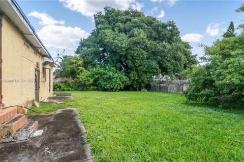 Купить виллу или дом в Майами, Флорида 2 спальни, 130.99м2, № 1972456 - фото 30