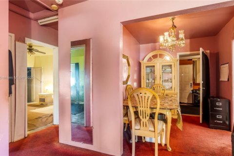 Купить виллу или дом в Майами, Флорида 2 спальни, 130.99м2, № 1972456 - фото 10