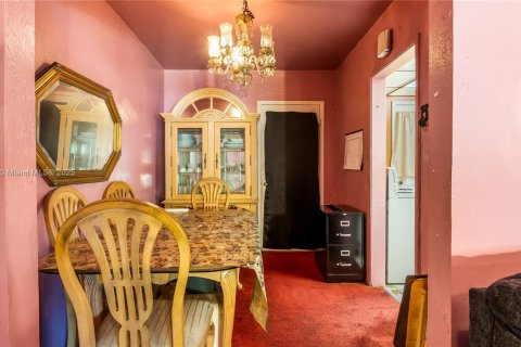 Купить виллу или дом в Майами, Флорида 2 спальни, 130.99м2, № 1972456 - фото 11