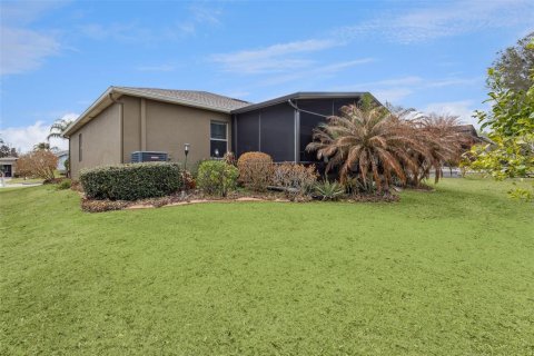 House in Clermont, Florida 3 bedrooms, 197.23 sq.m. № 2209408 - photo 29