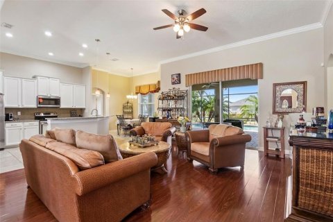 House in Clermont, Florida 3 bedrooms, 197.23 sq.m. № 2209408 - photo 6