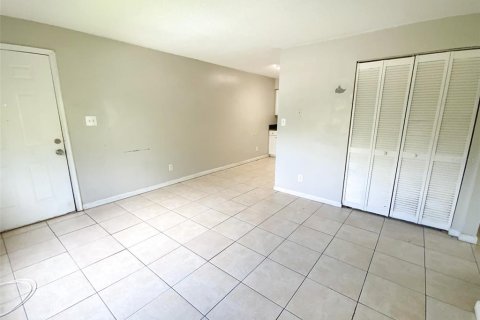 Condo in Lutz, Florida, 2 bedrooms  № 2283808 - photo 4