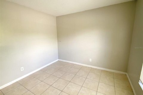 Condo in Lutz, Florida, 2 bedrooms  № 2283808 - photo 8