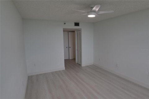 Copropriété à vendre à Clearwater, Floride: 2 chambres, 99.87 m2 № 1817271 - photo 5
