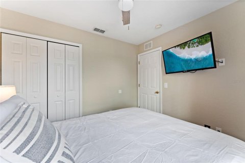Townhouse in Davenport, Florida 3 bedrooms, 135.36 sq.m. № 1591580 - photo 24