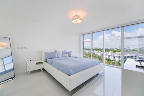 Condo in Bal Harbour, Florida, 2 bedrooms № 2000543 - photo 10