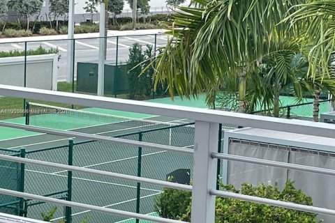 Condominio en alquiler en Doral, Florida, 3 dormitorios, 102.38 m2 № 2011181 - foto 19