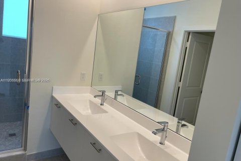 Condominio en alquiler en Doral, Florida, 3 dormitorios, 102.38 m2 № 2011181 - foto 15