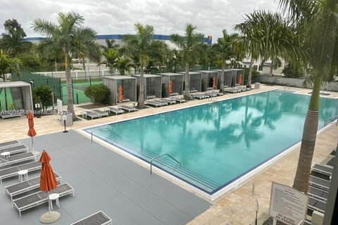 Condominio en alquiler en Doral, Florida, 3 dormitorios, 102.38 m2 № 2011181 - foto 25