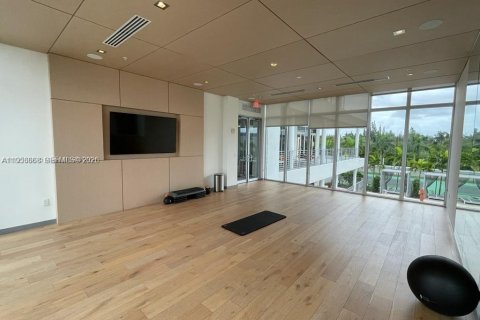 Condominio en alquiler en Doral, Florida, 3 dormitorios, 102.38 m2 № 2011181 - foto 21