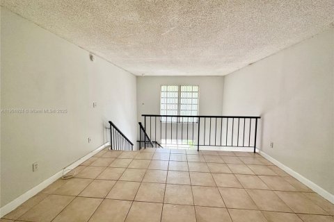 Condominio en venta en Miami, Florida, 1 dormitorio, 74.41 m2 № 2012206 - foto 14