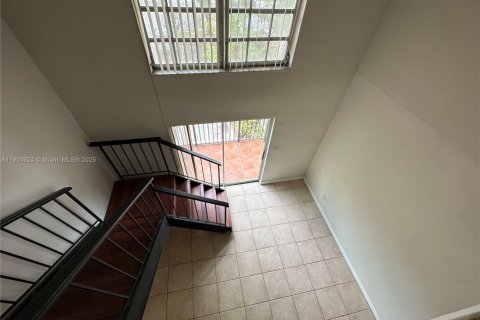 Condominio en venta en Miami, Florida, 1 dormitorio, 74.41 m2 № 2012206 - foto 12