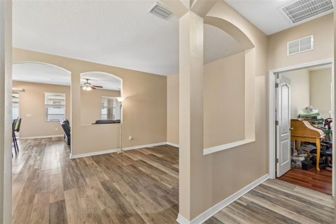 Casa en venta en Spring Hill, Florida, 3 dormitorios, 173.82 m2 № 2230930 - foto 6