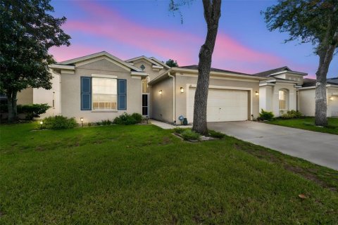 Casa en Spring Hill, Florida 3 dormitorios, 173.82 m2 № 2230930