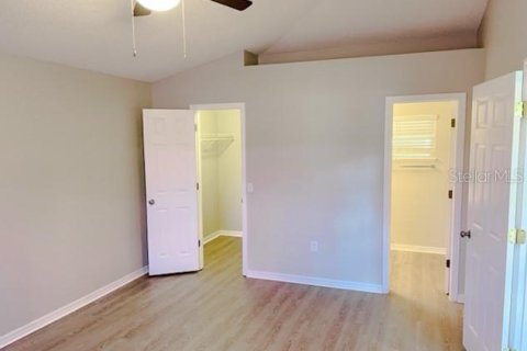 Villa ou maison à vendre à Kissimmee, Floride: 4 chambres, 180.04 m2 № 2427130 - photo 11