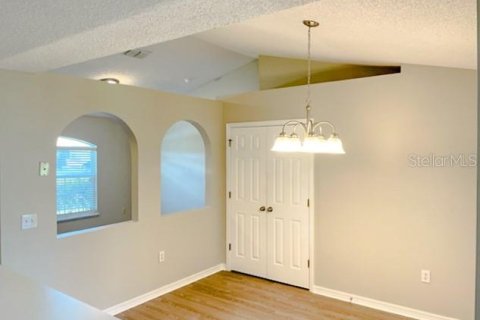 Villa ou maison à vendre à Kissimmee, Floride: 4 chambres, 180.04 m2 № 2427130 - photo 8