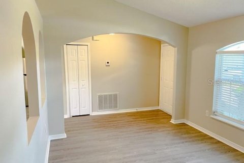 Villa ou maison à vendre à Kissimmee, Floride: 4 chambres, 180.04 m2 № 2427130 - photo 3