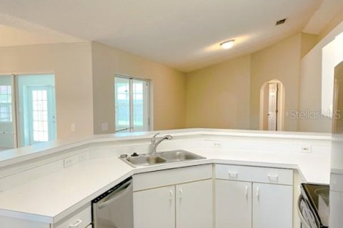 Villa ou maison à vendre à Kissimmee, Floride: 4 chambres, 180.04 m2 № 2427130 - photo 5
