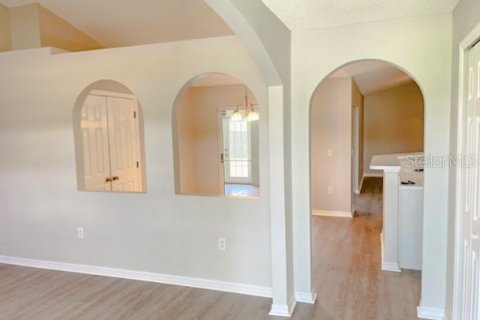 Villa ou maison à vendre à Kissimmee, Floride: 4 chambres, 180.04 m2 № 2427130 - photo 2