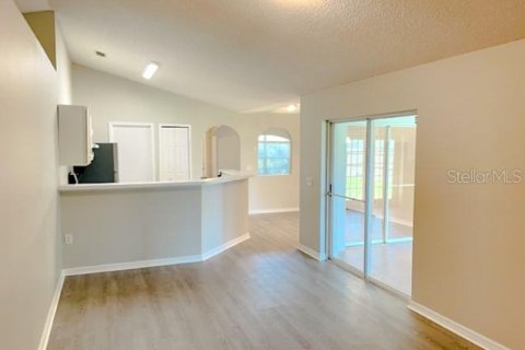 Villa ou maison à vendre à Kissimmee, Floride: 4 chambres, 180.04 m2 № 2427130 - photo 10