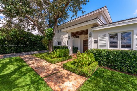 Casa en venta en Coral Gables, Florida, 4 dormitorios, 334.54 m2 № 1943615 - foto 7