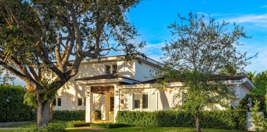 Casa en Coral Gables, Florida 4 dormitorios, 334.54 m2 № 1943615