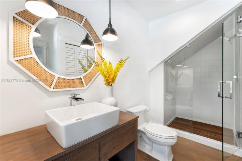 Casa en venta en Coral Gables, Florida, 4 dormitorios, 334.54 m2 № 1943615 - foto 12