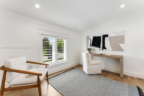 Casa en venta en Coral Gables, Florida, 4 dormitorios, 334.54 m2 № 1943615 - foto 19