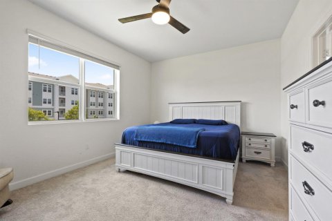 Townhouse in Port St. Lucie, Florida 3 bedrooms, 169.18 sq.m. № 2175770 - photo 30