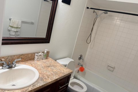 Apartment in Pembroke Pines, Florida 3 bedrooms, 126.25 sq.m. № 2193289 - photo 7