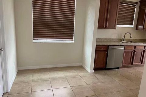Villa ou maison à louer à Orlando, Floride: 3 chambres, 150.32 m2 № 2405773 - photo 8