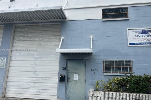 Immobilier commercial à vendre à Medley, Floride № 2049744 - photo 2