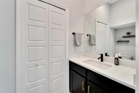 Touwnhouse à louer à Tampa, Floride: 4 chambres, 205.31 m2 № 2398938 - photo 25
