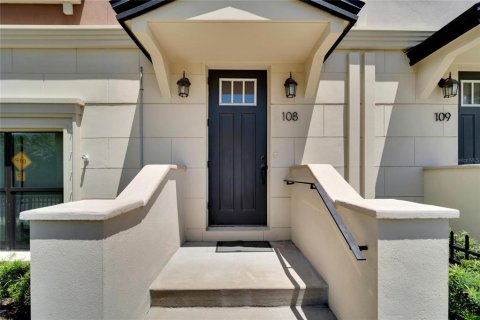 Touwnhouse à louer à Tampa, Floride: 4 chambres, 205.31 m2 № 2398938 - photo 6