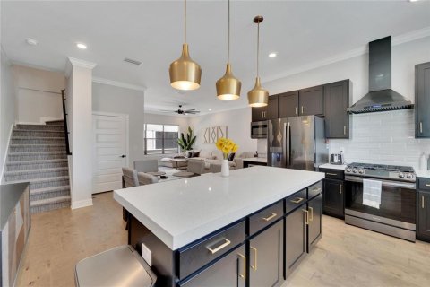 Touwnhouse à louer à Tampa, Floride: 4 chambres, 205.31 m2 № 2398938 - photo 22
