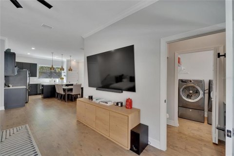 Touwnhouse à louer à Tampa, Floride: 4 chambres, 205.31 m2 № 2398938 - photo 9