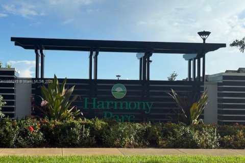 Touwnhouse à louer à Miami, Floride: 4 chambres, 173.91 m2 № 1933248 - photo 4