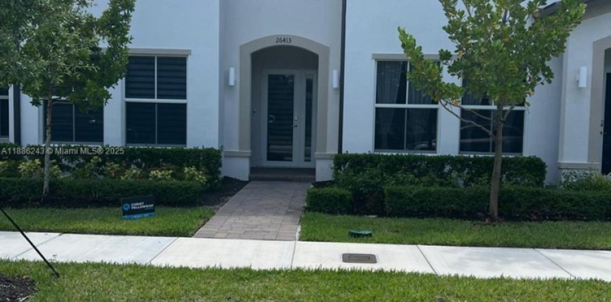 Touwnhouse à Miami, Floride 4 chambres, 173.91 m2 № 1933248