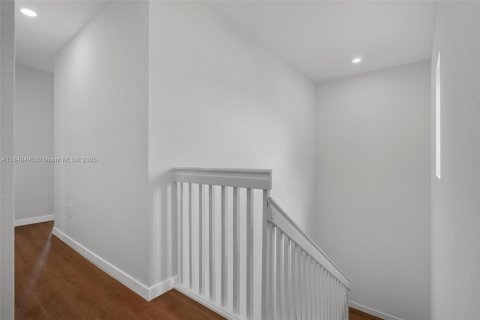 Copropriété à vendre à Miami-Dade, Floride: 5 chambres, 212.93 m2 № 1854911 - photo 19